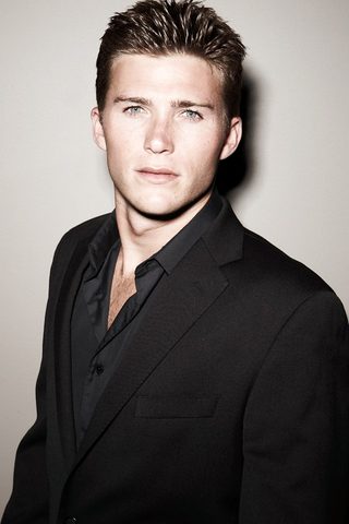 Scott Eastwood, photo 2 of 3