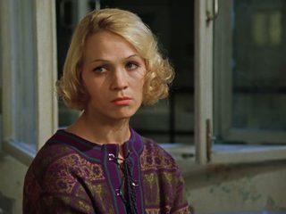Afonya still 4