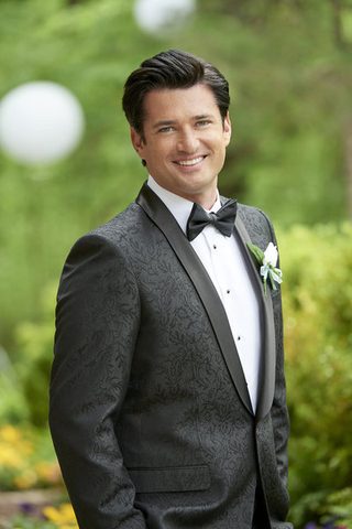Wedding at Graceland still 5